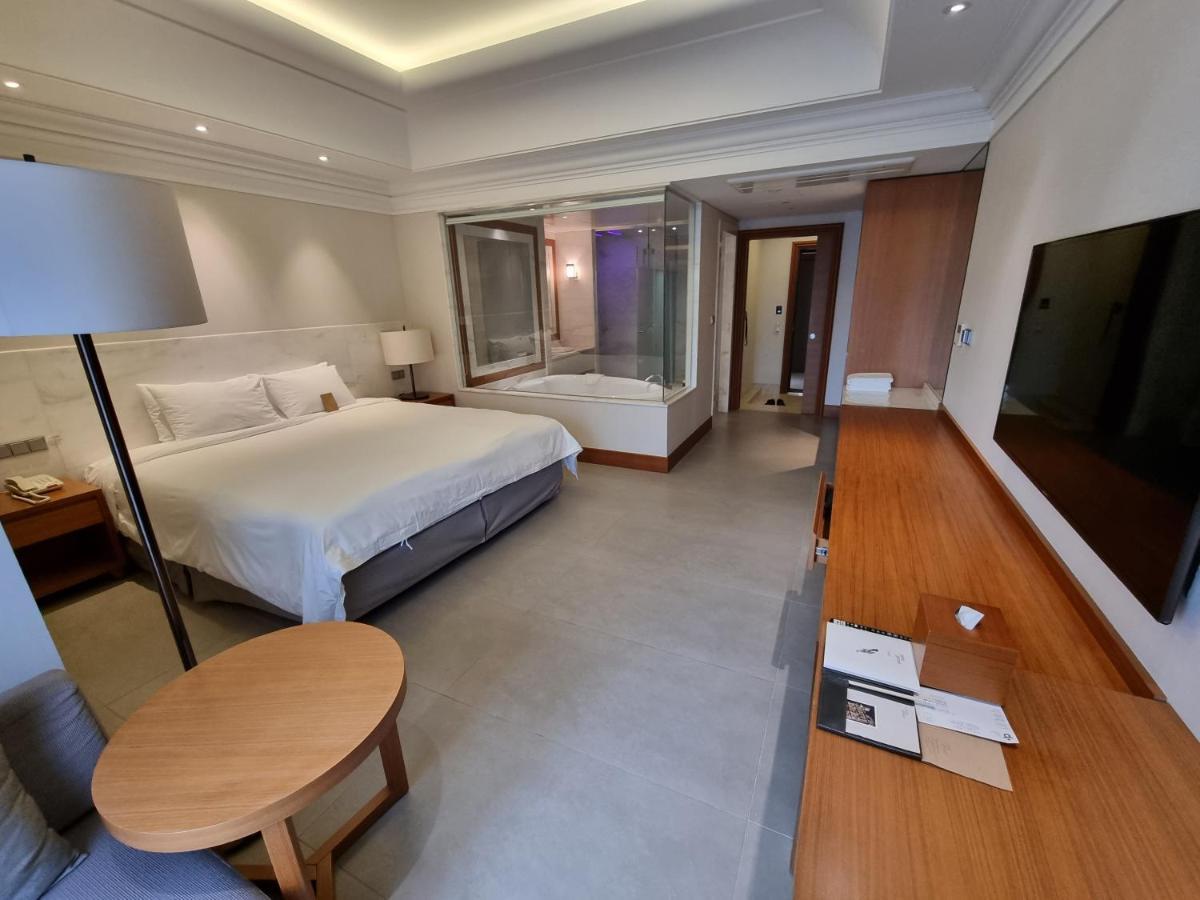 Pinegrove Hotel Gimhae Ngoại thất bức ảnh