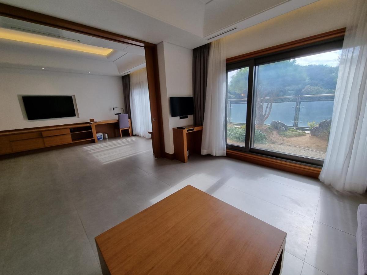 Pinegrove Hotel Gimhae Ngoại thất bức ảnh