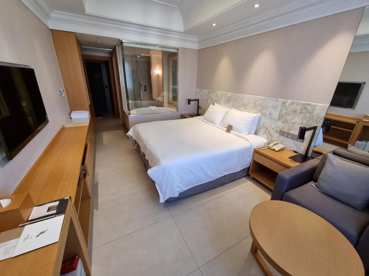 Pinegrove Hotel Gimhae Ngoại thất bức ảnh